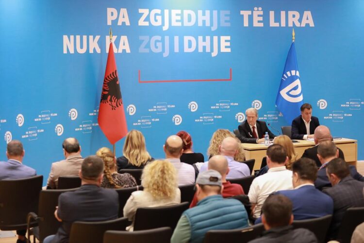 Berisha: Kupa po derdhet, Rama nuk na përfill fare…