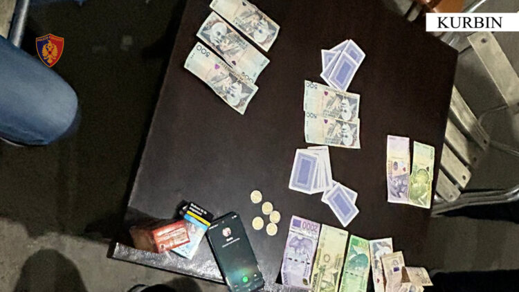 Policia “bën namin”, arreston 5 persona. Sekuestron 11 mijë lekë