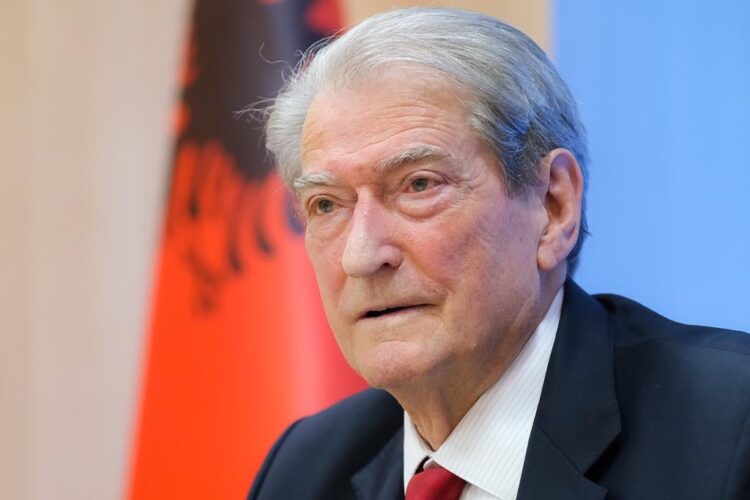 Berisha hap letrat: Rama firmosi për kompleksin Partizani, Ahmetaj u shpall në kërkim me urdhër të Lindës