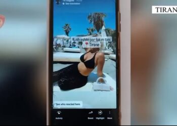 VIDEO/ Hiqeshin si vajza, zbulohet grupi i adoleshentëve mashtrues