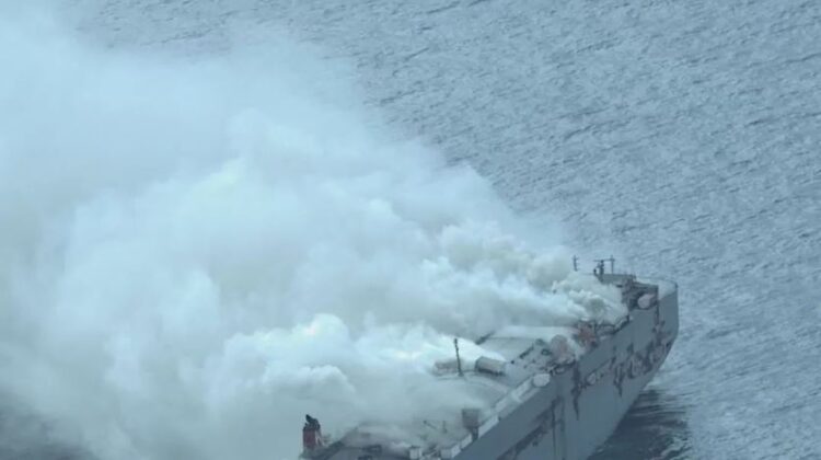 Përplasen dy anije në Detin e Veriut, dhjetëra njerëz të zhdukur