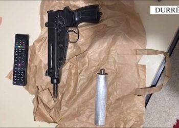 Riparonte dhe tregtonte armë zjarri, arrestohet 38 vjeçari në Durrës