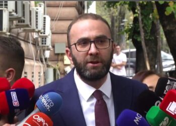 Bardhi: Provokimet e mazhorancës po na nxisin drejt akteve ekstreme