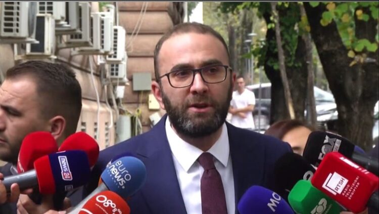 Bardhi: Provokimet e mazhorancës po na nxisin drejt akteve ekstreme