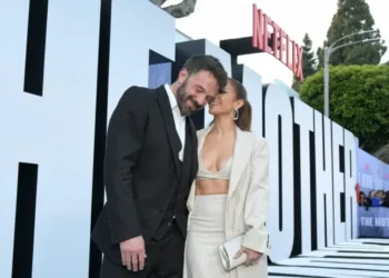 Përqafime të buta dhe shëtitje mes Jennifer Lopez dhe Ben Affleck