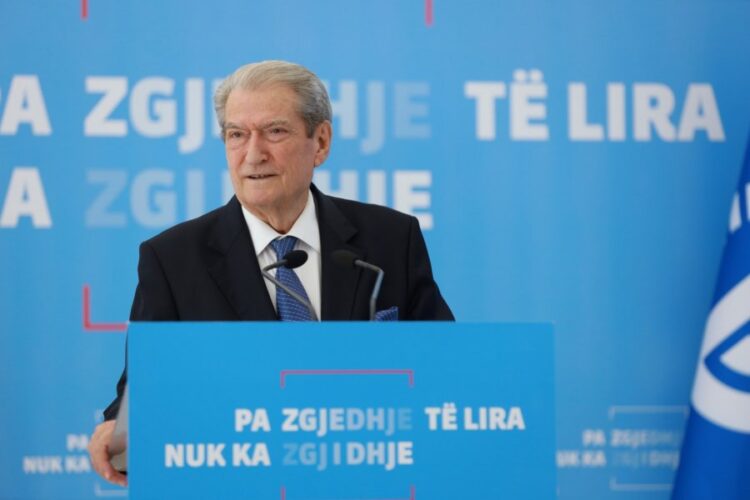 Berisha: Po shkatërrohet sistemit shëndetësor për të ardhmen