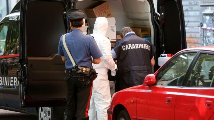 Krim në familje/ Shqiptari mbyt gruan për motive xhelozie (EMRAT)