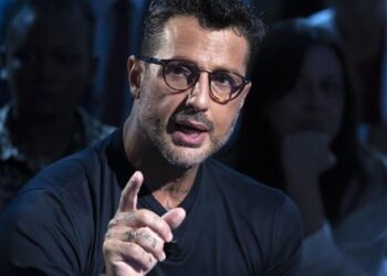 “I kam provat, publikohen shumë shpejt”, Corona kërcënon sërish