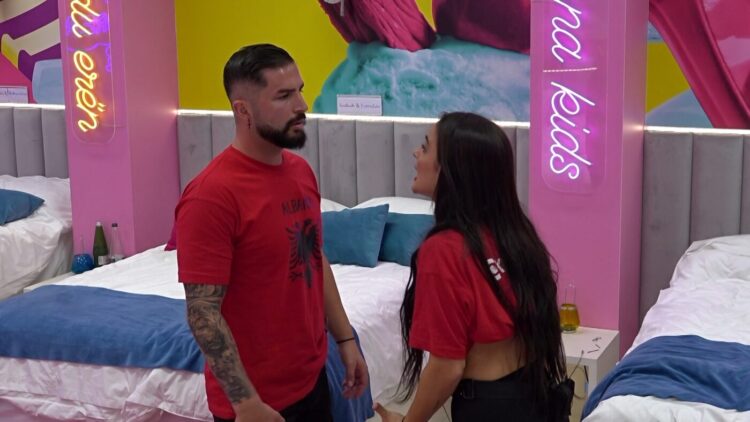 “Të dua o dreq”, deklarata e papritur e Xhesikës për Denisin