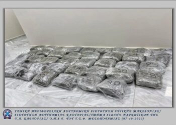 Kapet në Selanik me mbi 42 kg marijuanë, droga vinte nga Shqipëria