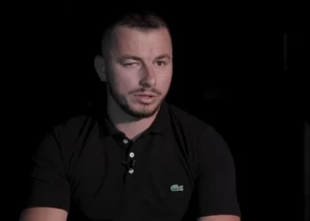 Gafë e anestezistit?! Çfarë zbulon i riu që humbi syrin