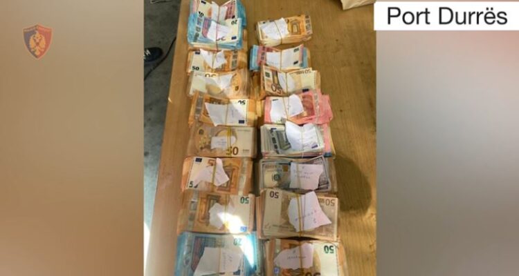 Mbi 170 mijë euro të fshehura në autobus, arrestohen dy shoferët