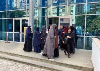 U riatdhesuan nga Siria, GJKKO nis gjykimin për gratë e xhihadistëve