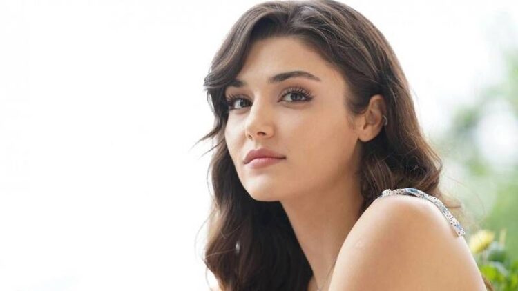 U kritikua për rolin e saj të ri, Hande Erçel u përgjigjet skeptikëve