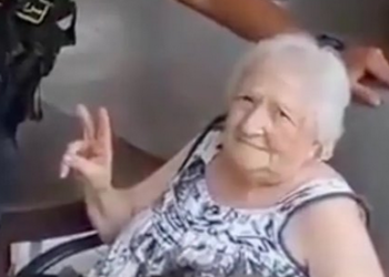 E mbijetuara e Holokaustit mes të rrëmbyerve nga Hamas