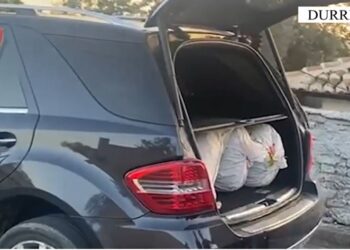 5 thasë me kanabis në makinë, arrestohet 42 vjeçari në Durrës