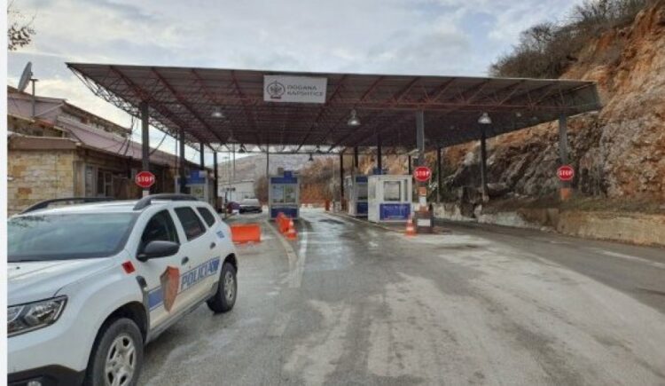 Sekuestrohet kanabis në Kapshticë, arrestohet një person