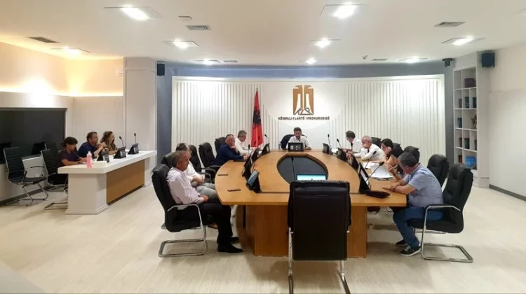 Kërcënimi i prokurorëve, Balla dhe Dumani takim me kreun e KLP