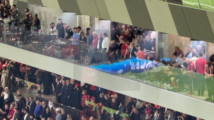 Rama e Kurti në stadium, por larg njëri-tjetrit