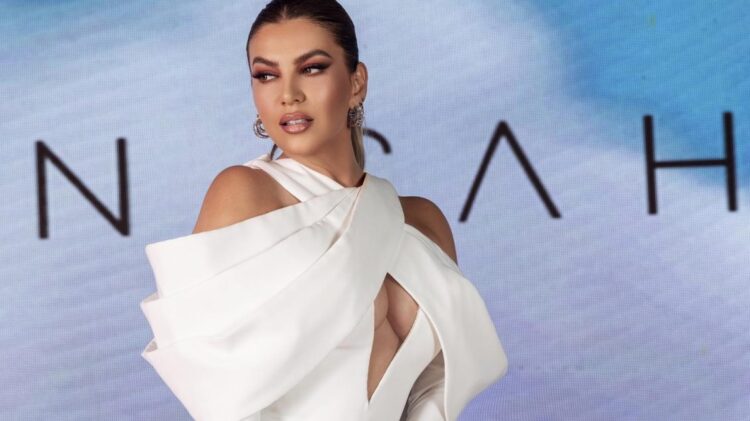 Leonora Jakupi paralajmëron fansat: Mos bini pre e faqeve…