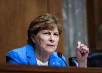 Senatorja amerikane: Serbia të bashkëpunojë për hetimin e sulmit