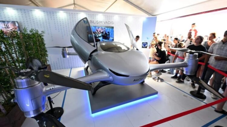 Turqia prezantoi makinën e saj fluturuese, ja kur është gati…