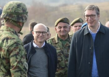Provokon ministri serb i Mbrojtjes: Po të na urdhërojë Vuçiç…