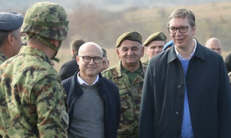 Provokon ministri serb i Mbrojtjes: Po të na urdhërojë Vuçiç…