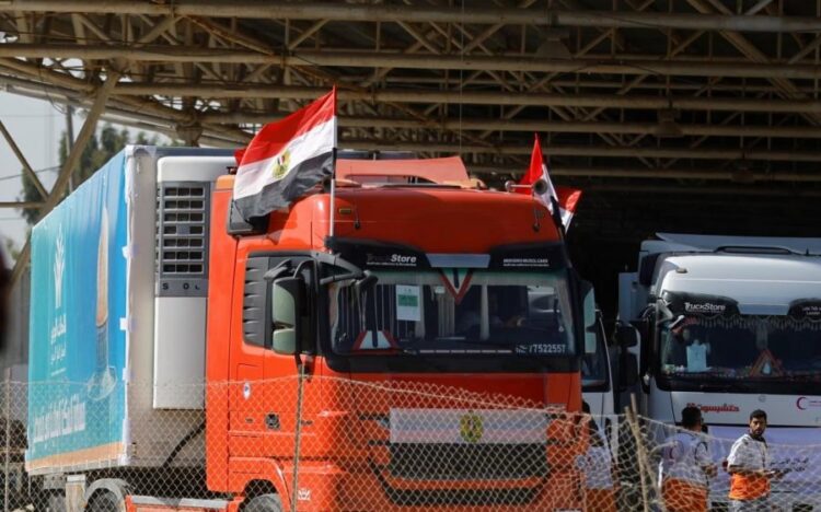U lejuan vetëm 20 kamionë me ndihma në Gaza, mbyllet kalimi i Rafah
