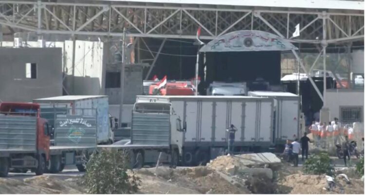 Hapet koridori në Rafah, kamionët me ndihma futen në Gaza