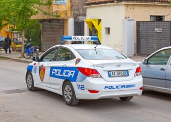Vodhi lekët në një biznes në Kavajë, arrestohet italiani 53-vjeçar