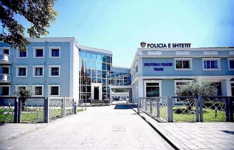 Vodhën ‘Benz’ dhe e shitën për pjesë, kapen 3 autorët nga Tirana