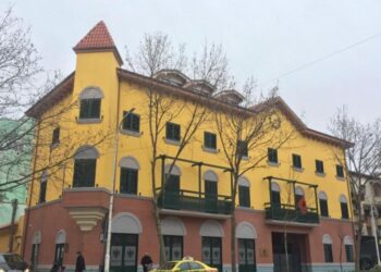 Shtohen kompetencat e Prefektit, mund të propozojë shkarkimin e…