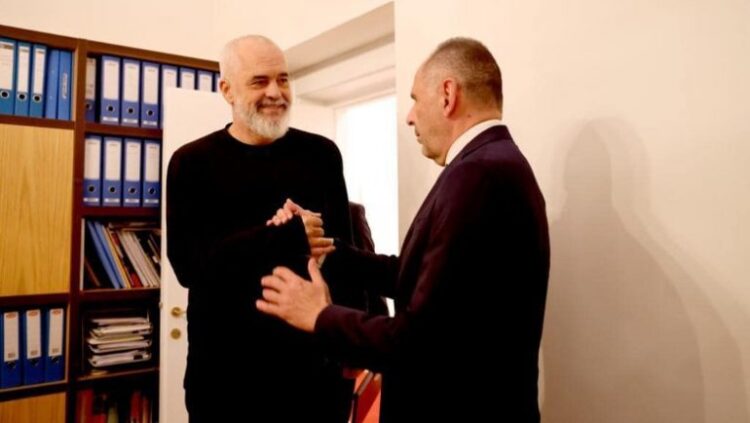 Tensionet për Belerin, Rama takon ministrin e Jashtëm grek