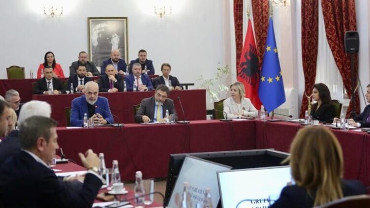 Mblidhet grupi i Partisë Socialiste, çfarë kërkoi Rama nga deputetët