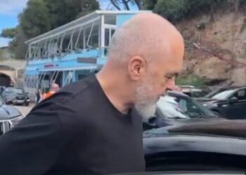 Rama pyetet për akuzat ndaj Berishës, ja reagimi i kryeministrit