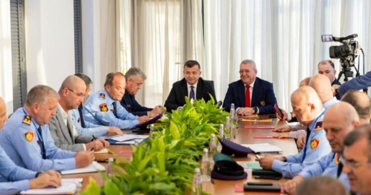 Ndeshja Shqipëri–Çeki/ FSHF falënderon Ministrin Balla dhe Policinë