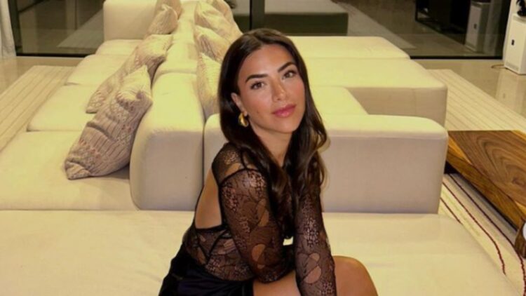 “Një nënë që puthet për lekë…”, Sara Hoxha reagon ndaj ndjekësve