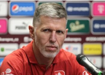 A do jetë viktima e radhës nga kuqezinjtë? Trajneri çek i zhgënjyer