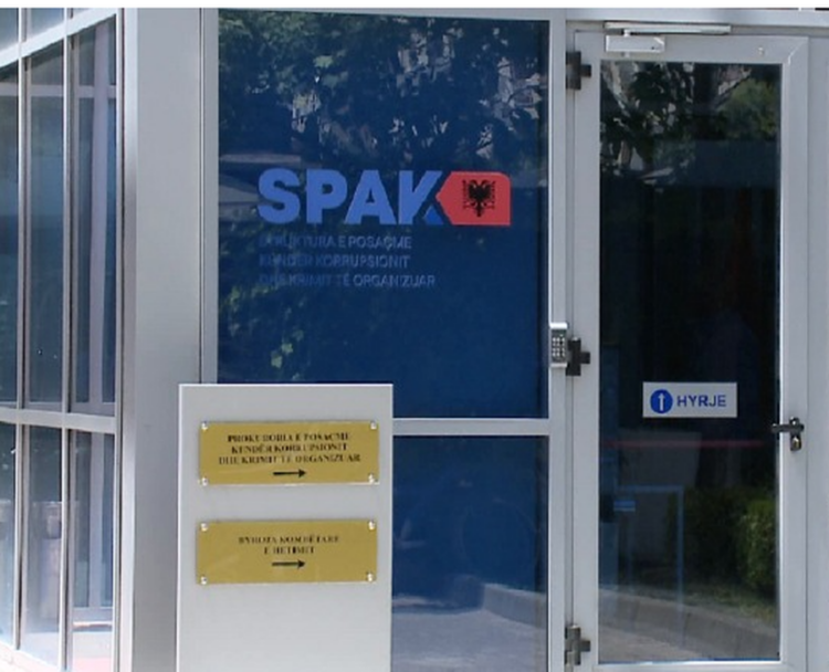 Rryshfeti në Ksamil/ Akuza e SPAK: Mori 12 mijë euro për një…