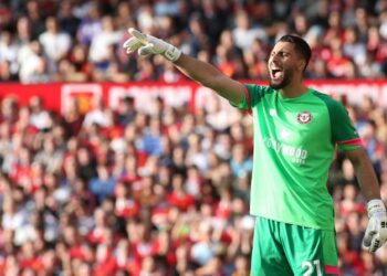 Strakosha e nis si titullar në portën e Brentfort