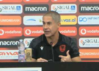 Në sulm apo mbrojtje? Sylvinho flet për strategjinë kundër Çekisë