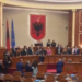 Bllokuan seancën, përjashtohen për 10 ditë nga Kuvendi 8 deputetë