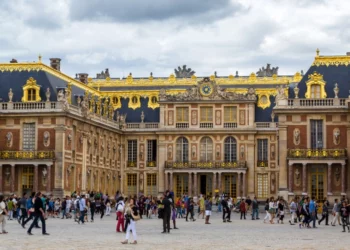 Kërcënime të reja me bombë në Pallatin e Versajës dhe disa aeroporte