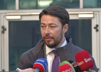 GJKKO caktoi Simonin si avokat, Shkëlzen Berisha: Më mirë Balla…