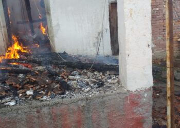 Zjarr brenda banesës së të moshuarve, shkaktohen dëme materiale