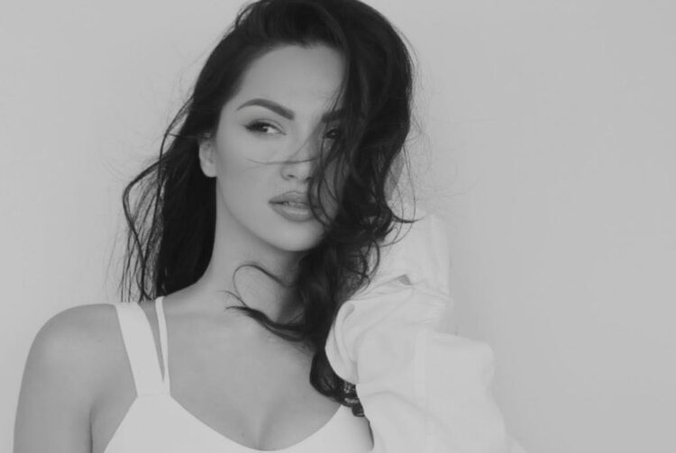 Festivali i Këngës, tërhiqet Samanta Karavella