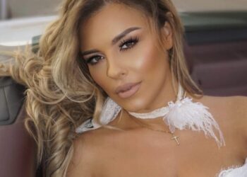 Shtatzënë për herë të parë?! Reagon Anxhela Peristeri