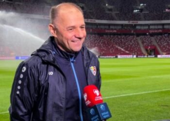 Në prag të sfidës me Shqipërinë, trajneri i Moldavisë analizon skuadrën e tij