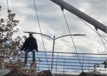 Ngjarja e rëndë në Kamëz, 56-vjeçari tenton të hidhet nga mbikalimi